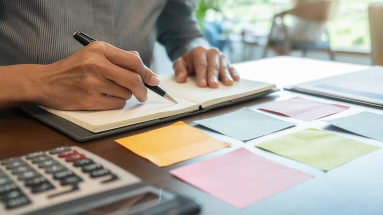 Lee más sobre el artículo Las 4 As para organizarse en familia y no decaer
