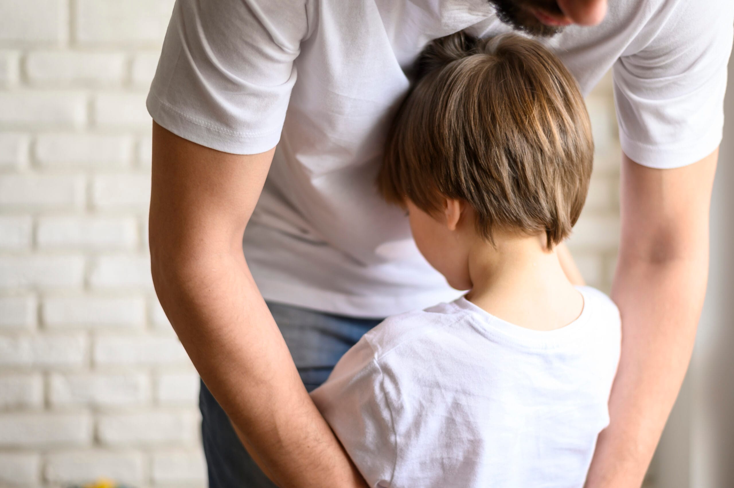 En este momento estás viendo Qué es el Parenting Adleriano y por qué transforma la forma de criar a tus hijos